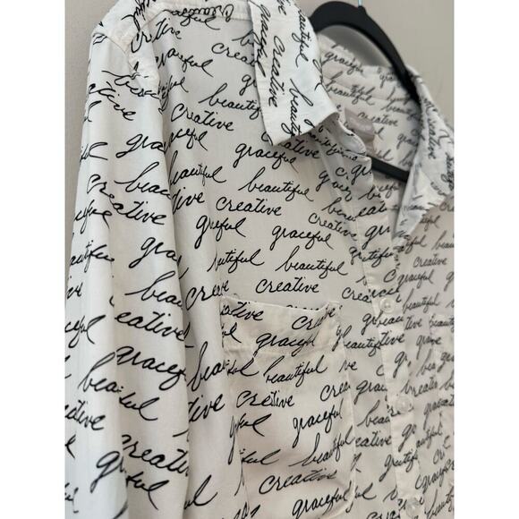 Chico’s Script Print Long Sleeve Button Down Blouse size 2P - L/12P - Picture 2 of 8